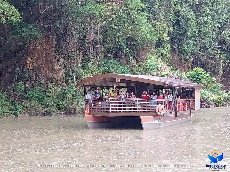 Loboc River lunch cruise, Bohol