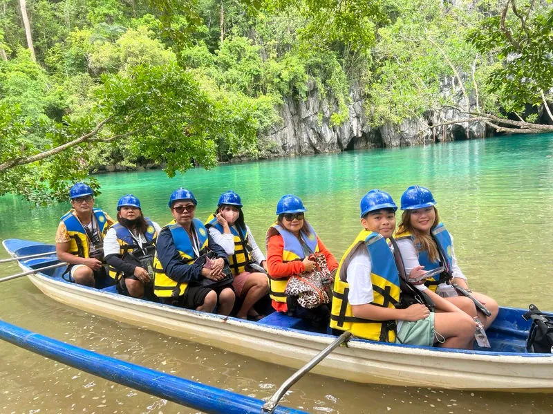 Guests on the Puerto Princesa Underground River tour