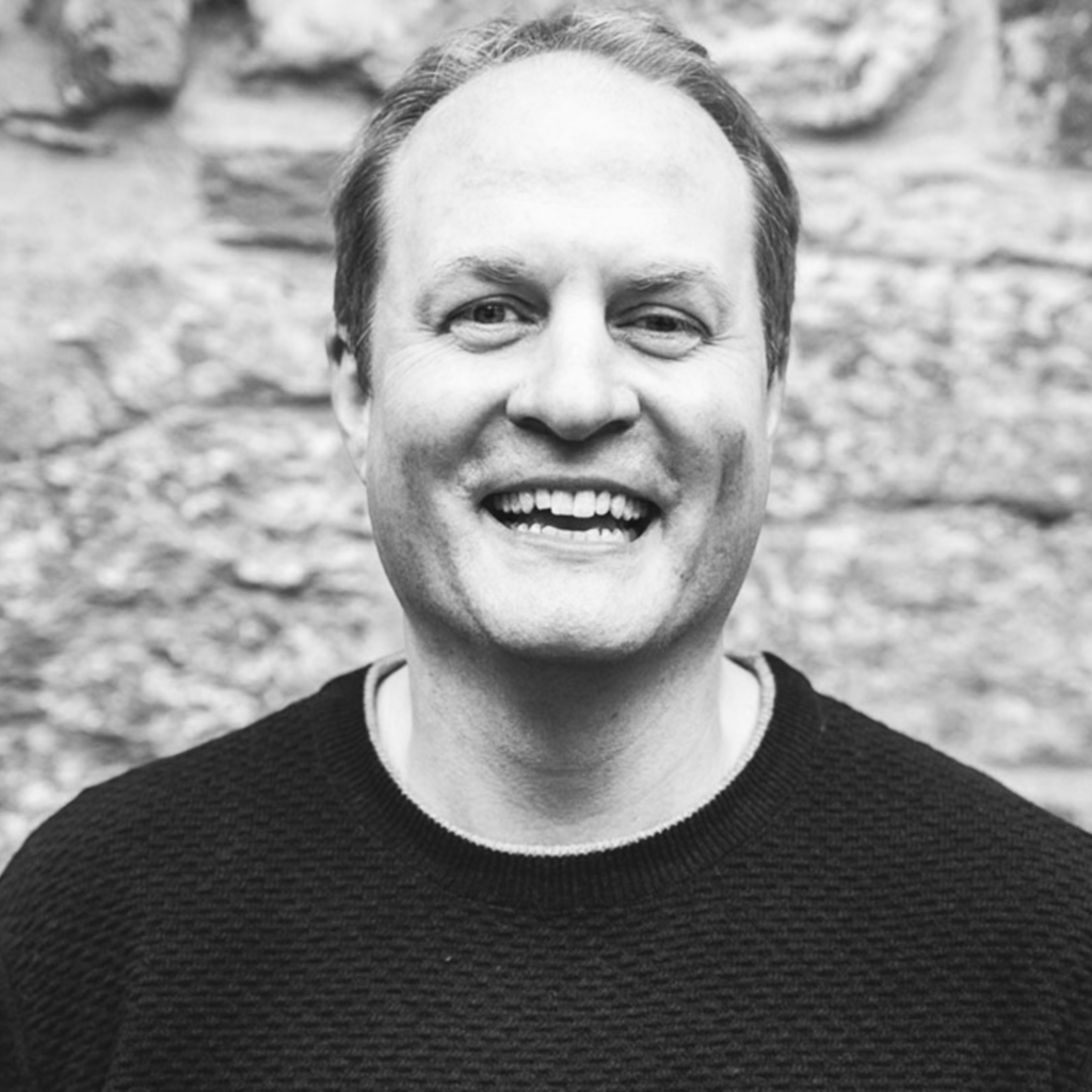 Portret Alex Greene, Trainer Certificare TRE®