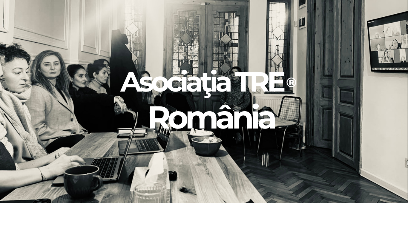 Sesiune de practică TRE® în grup, ghidată de facilitatori certificați